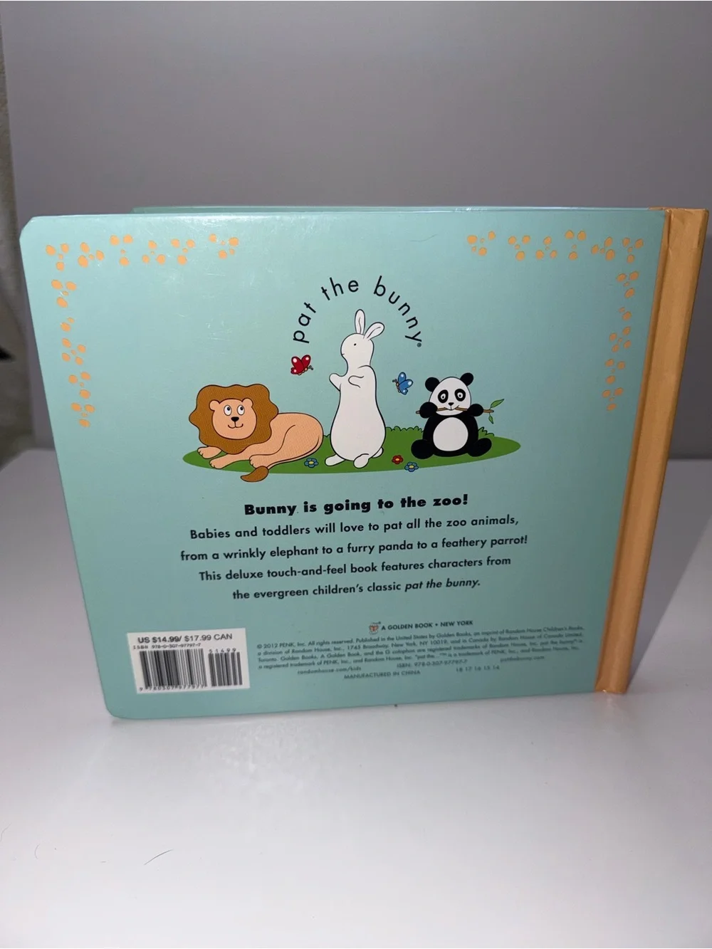 Pat the Bunny ZOO Touch-and-Feel Book - Light Blue